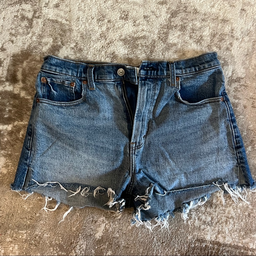 Abercrombie Two Toned High Rise Mom Short